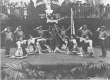 feest van de arbeid rond 1932 optreden kinderen.JPG
